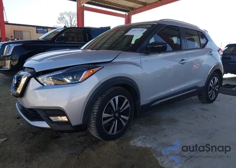 2019 Nissan Kicks Sr from USA, damaged, VIN 3N1CP5CU3KL480161